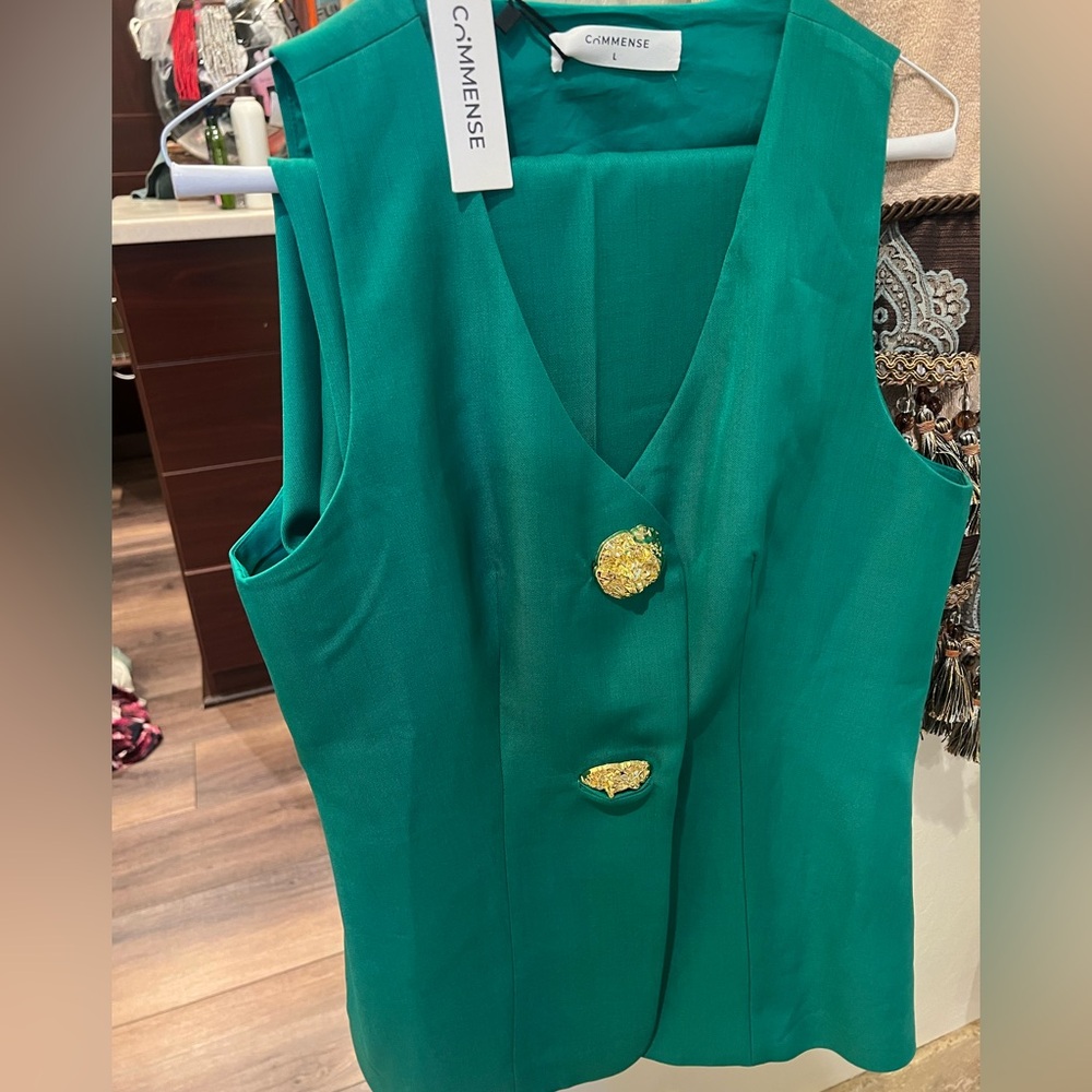 Green Sleeveless Pantsuit
